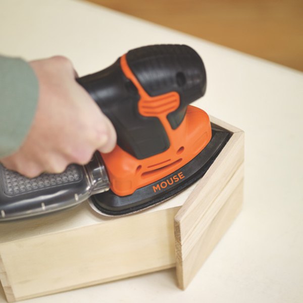 Black & Decker® BDEMS600 - MOUSE™ 120 V 1.2 A Corded Fixed Speed Detail  Vibro Sander 